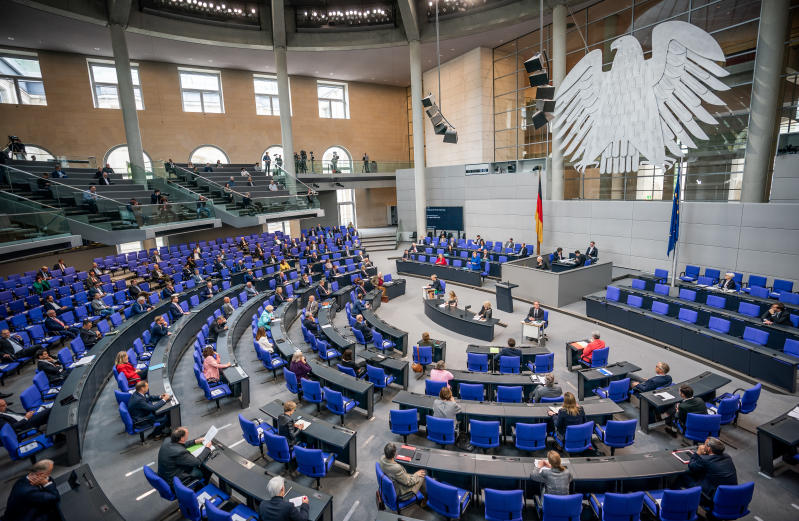 Germania, l’Spd ha raggiunto la Cdu-Csu (22%). Elezioni, colpo di scena Germania, l’Spd ha raggiunto la Cdu-Csu (22%). Elezioni, colpo di scena