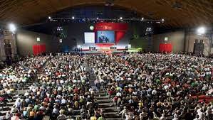 Meeting di Rimini, bagno di folla per Matteo Salvini Meeting di Rimini, bagno di folla per Matteo Salvini