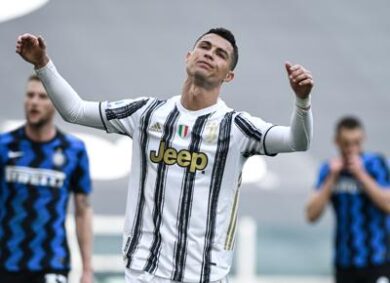 Juve, casse vuote: da Exor assegno da 75 mln. Aumento da 400 mln. CR7 pesa 310
