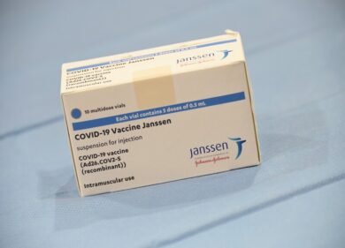 Vaccino Covid: Johnson & Johnson pensa di passare alla doppia dose