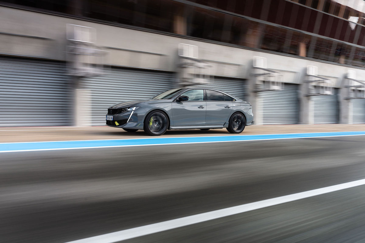 Il recupero di energia  esalta le prestazioni  della Peugeot 508 PSE