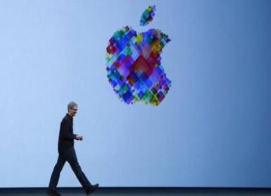 Apple, Tim Cook passa all’incasso. Il Ceo intasca un premio di 750 milioni
