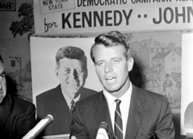 Usa, l’assassino di Robert Kennedy torna libero. La rabbia degli americani