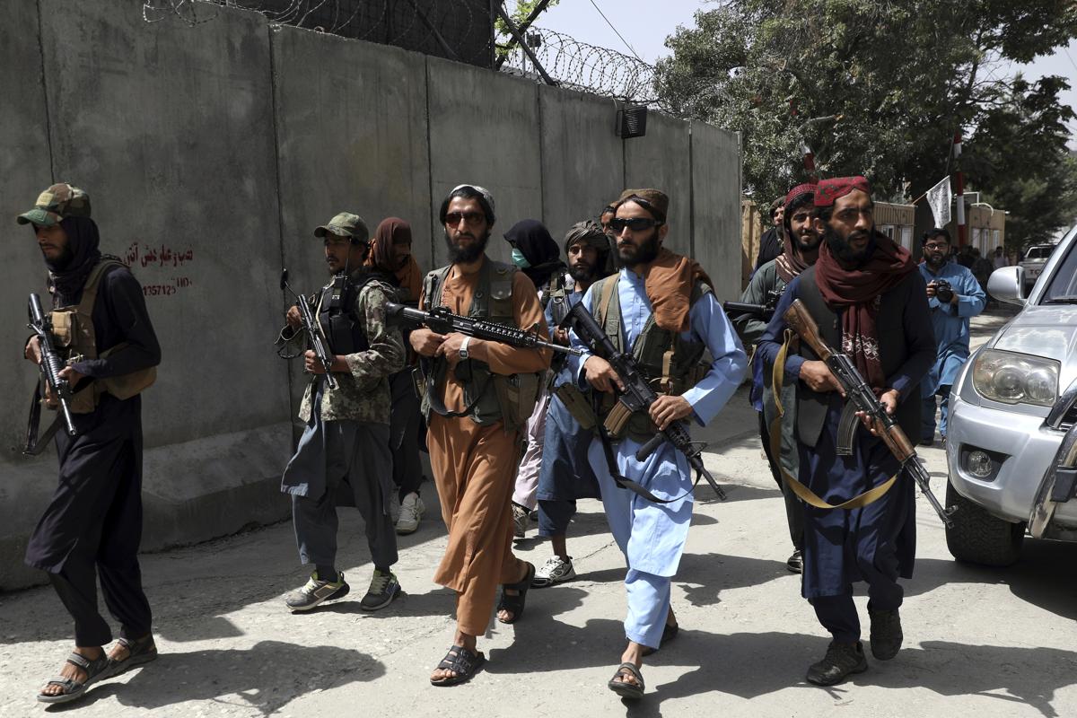 Afghanistan, l’Isis-k non si ferma. Obiettivi: attacchi aerei e guerra civile Afghanistan, l’Isis-k non si ferma. Obiettivi: attacchi aerei e guerra civile