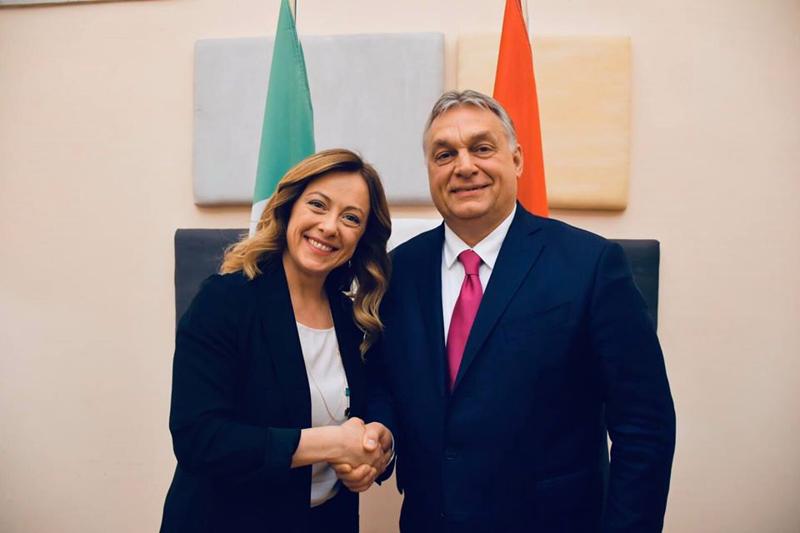 Meloni-Orban, alleanza rafforzata. Stop all’internazionale sovranista leghista Meloni-Orban, alleanza rafforzata. Stop all’internazionale sovranista leghista