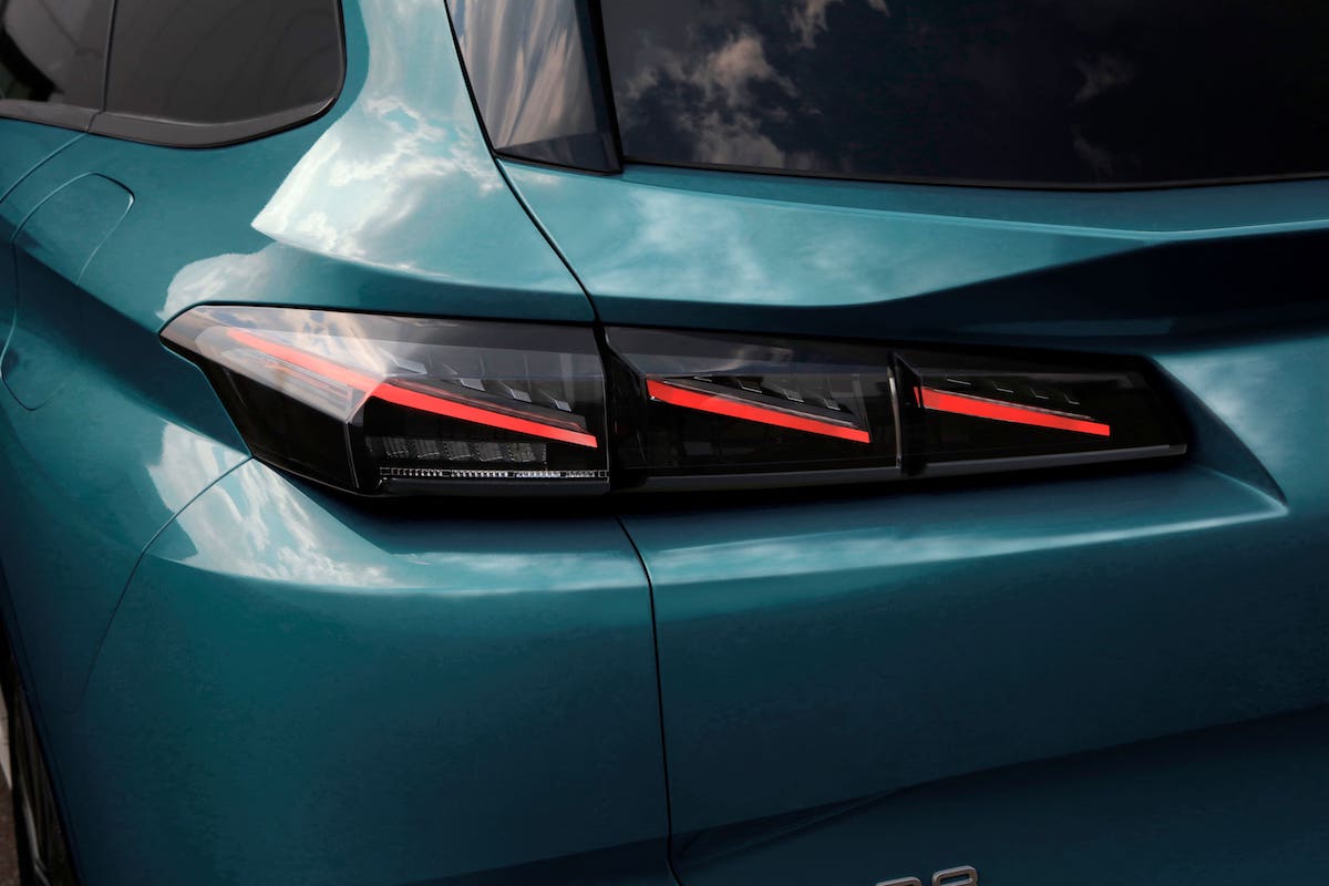 Nuove Peugeot 308 e 308 sw con fari matrix led Nuove Peugeot 308 e 308 sw con fari matrix led
