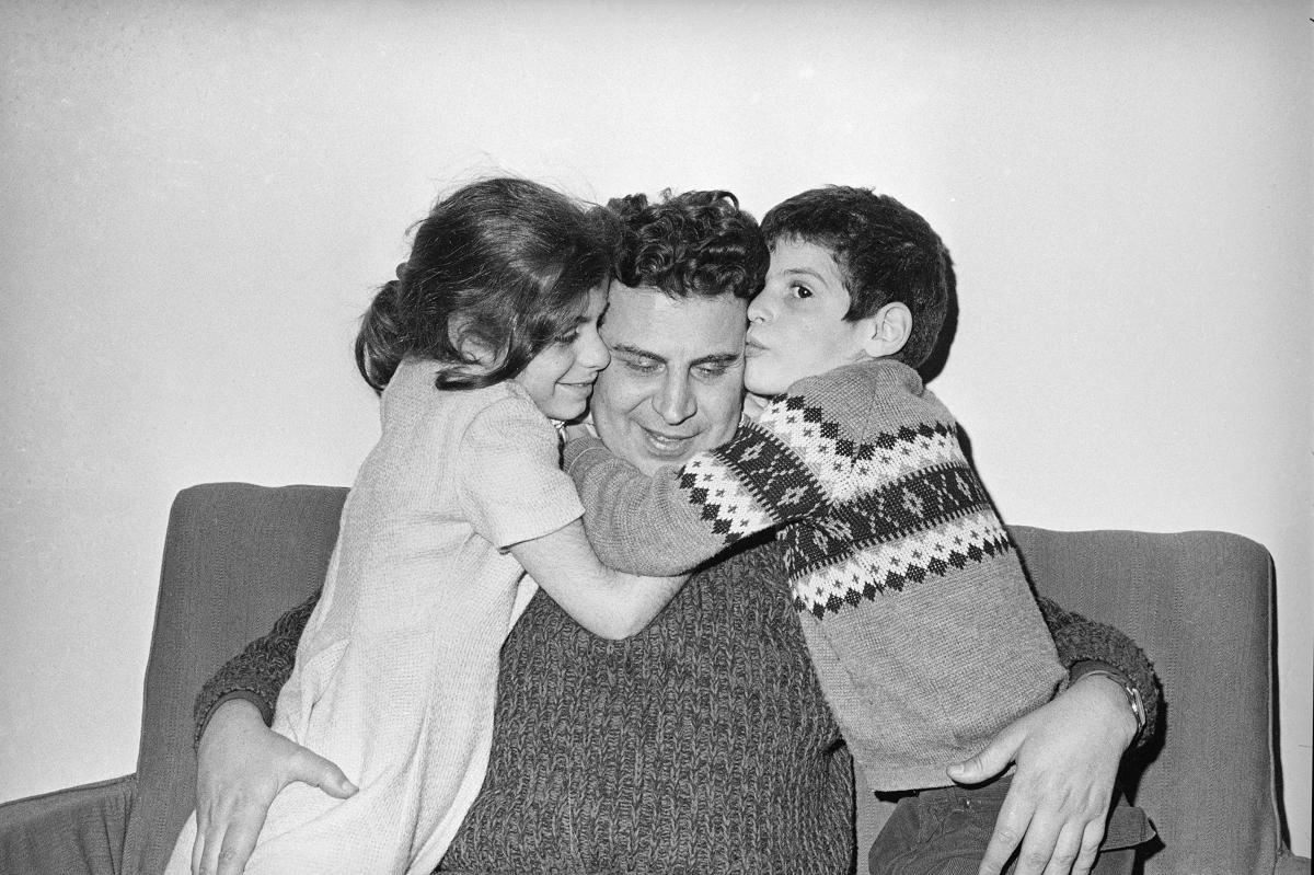 Mikis Theodorakis Mikis Theodorakis