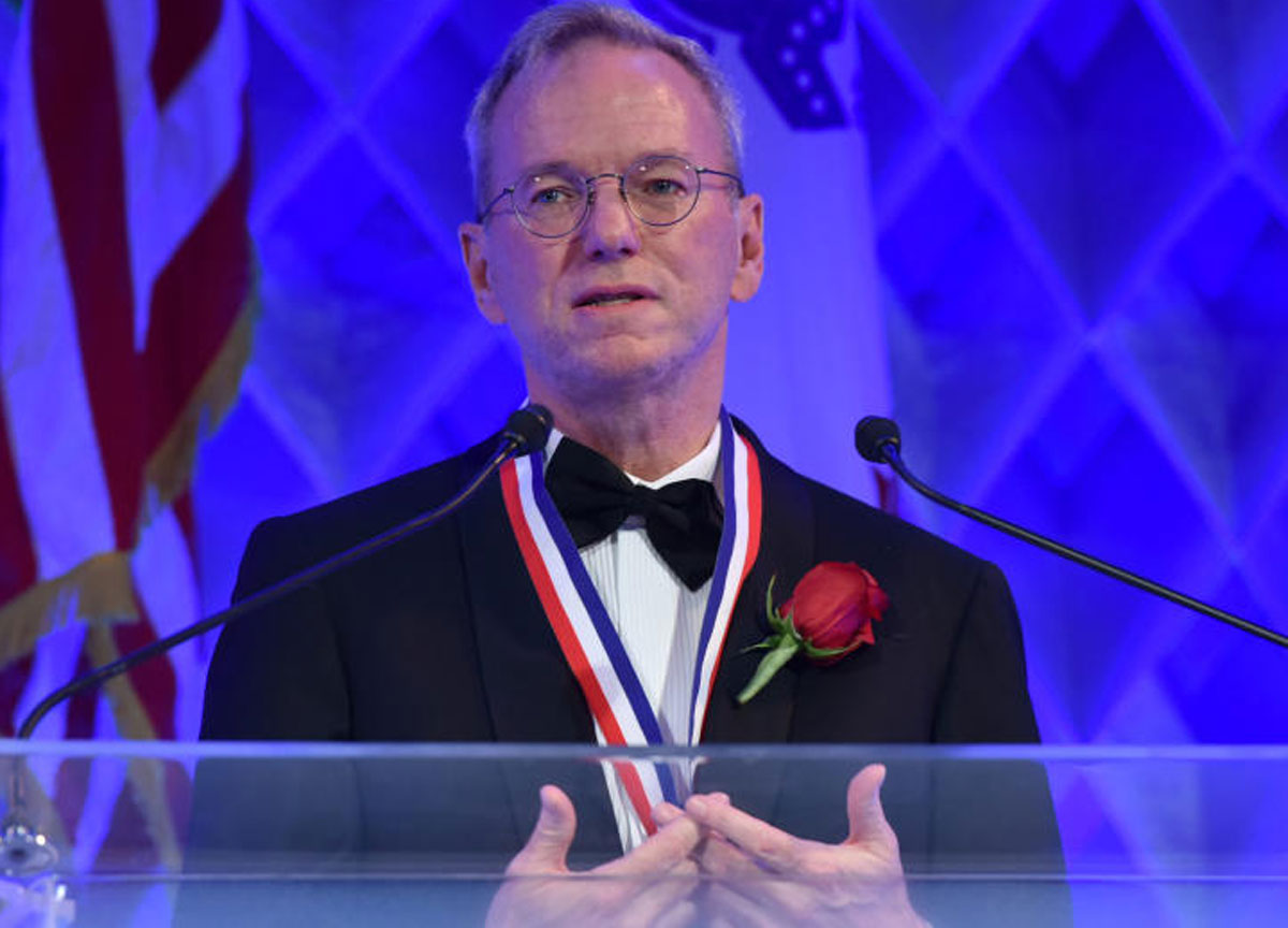 Università di Bologna, l’ex ceo di Google riceverà laurea ad honorem Università di Bologna, l’ex ceo di Google riceverà laurea ad honorem