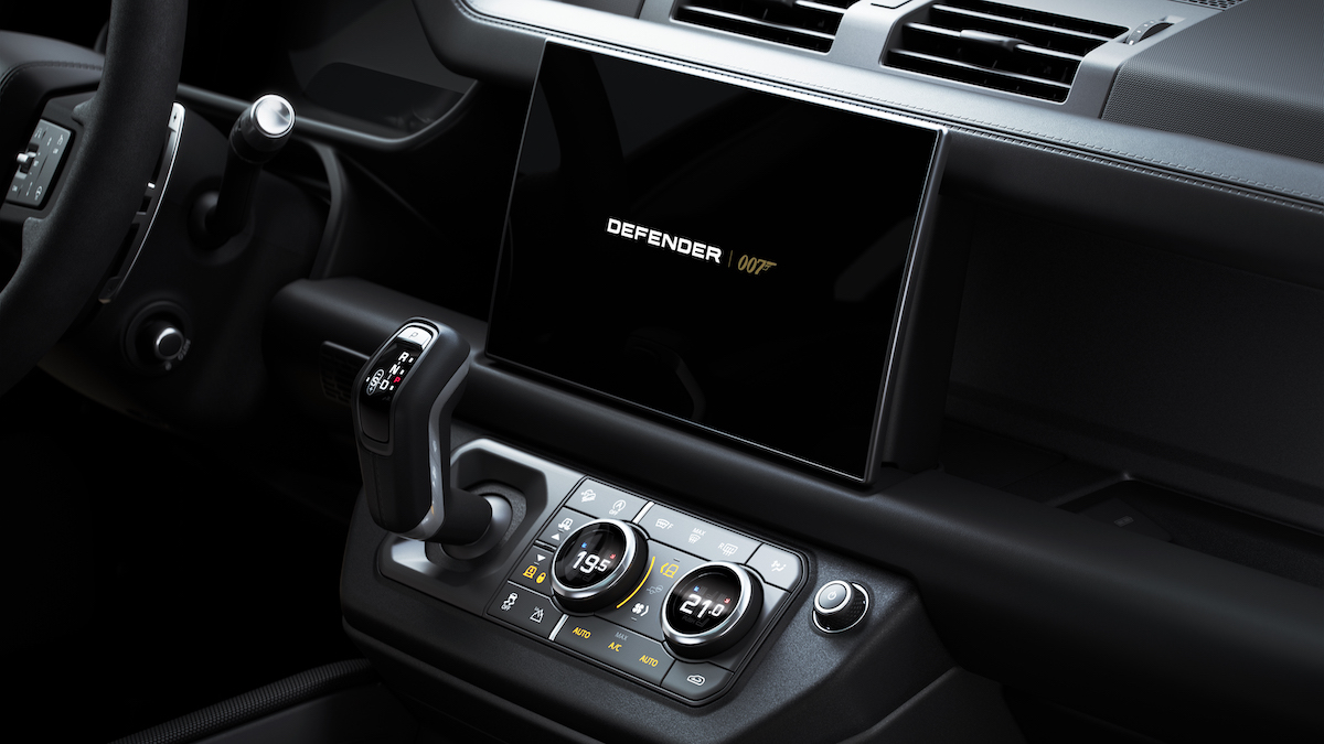 Land Rover Defender V8 Bond Edition, ispirata a James Bond Land Rover Defender V8 Bond Edition, ispirata a James Bond