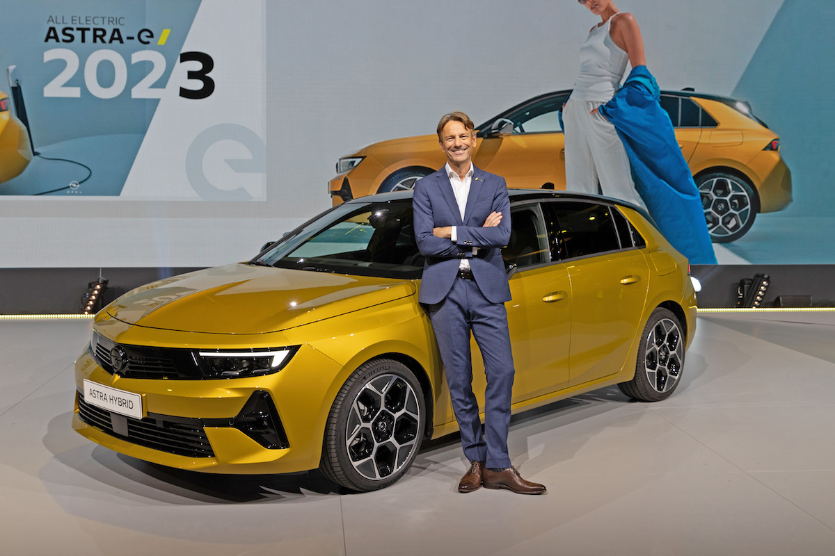 La nuova Opel Astra all’esordio in anteprima mondiale a Rüsselsheim La nuova Opel Astra all’esordio in anteprima mondiale a Rüsselsheim