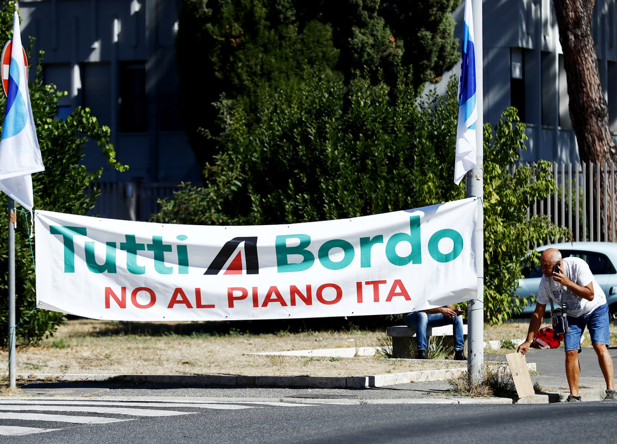 Ita, la compagnia aerea nasce già morta. Coprirà solo il 17% dei voli interni
