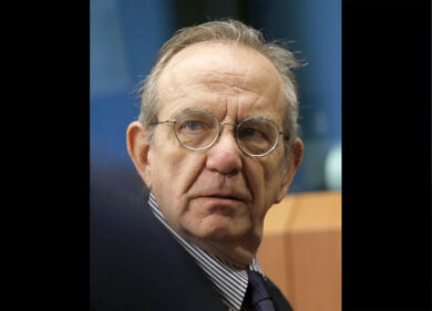 Mef, la trattativa infinita con Unicredit per Mps. Il nodo dei 7 mila esuberi