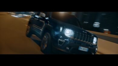 La nuova gamma Jeep 4xe on air protagonista dello  spot “Thunderbolt”