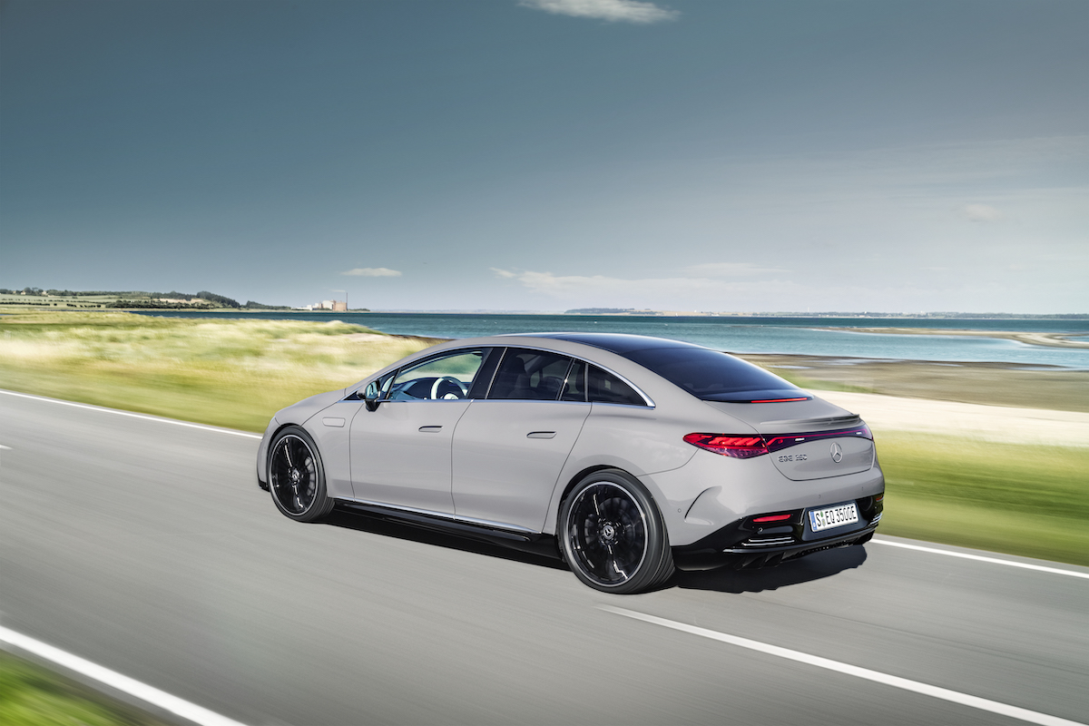 IAA2021: Mercedes svela la EQE, la berlina per il business