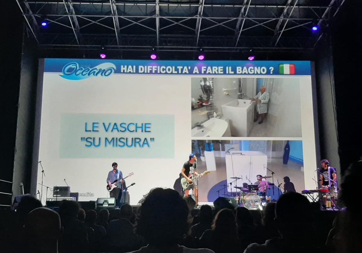 Giancane in concerto a Milano soffre un po’ il Covid Giancane in concerto a Milano soffre un po’ il Covid