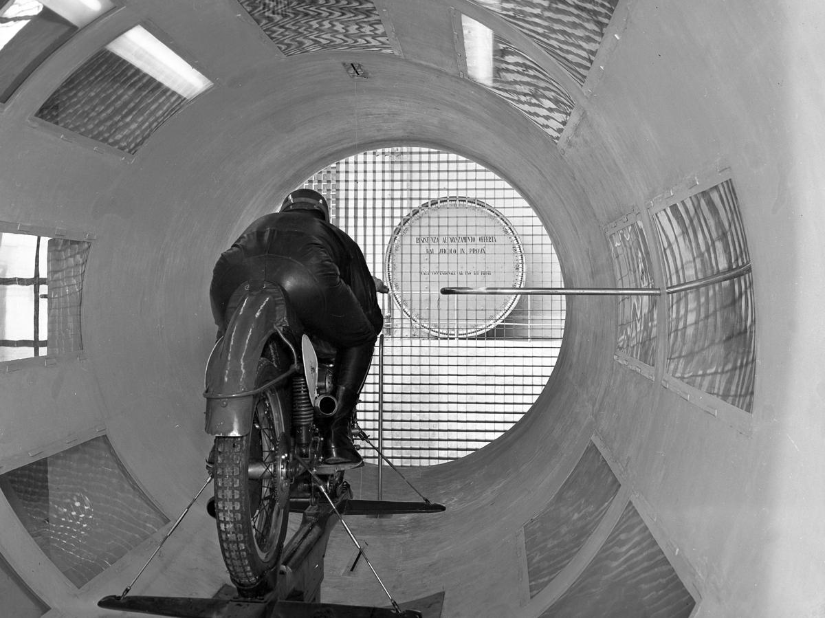 Moto Guzzi ristruttura a Mandello e raddoppia produzione e occupazione