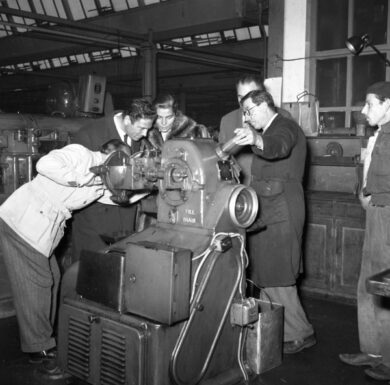 Moto Guzzi ristruttura a Mandello e raddoppia produzione e occupazione