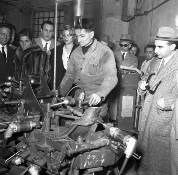 Moto Guzzi ristruttura a Mandello e raddoppia produzione e occupazione