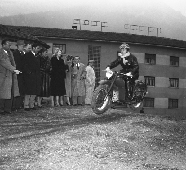 Moto Guzzi ristruttura a Mandello e raddoppia produzione e occupazione