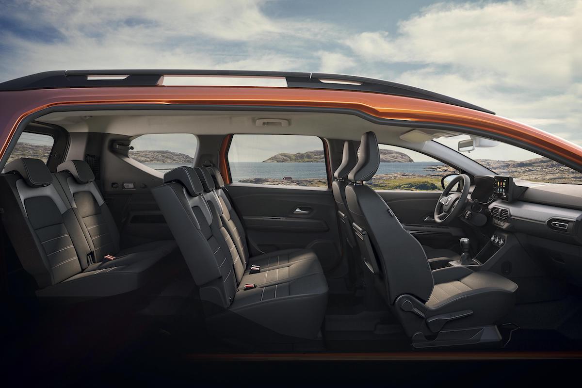 Nuova Dacia Jogger, il crossover familiare a 7 posti