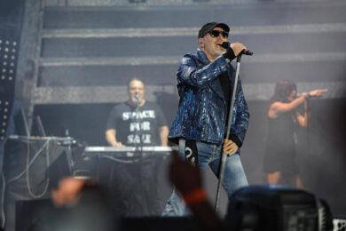 Ascolti tv, Vasco Rossi va al massimo e vince la serata