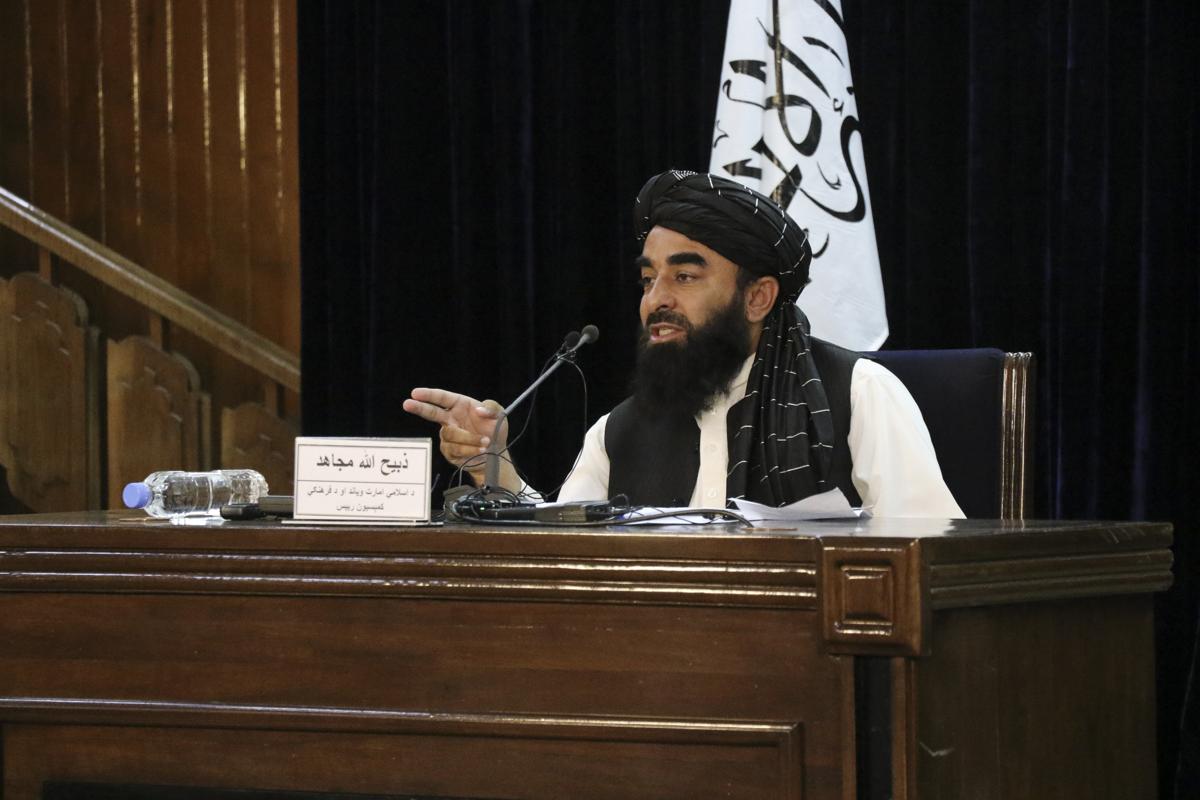 Afghanistan, il ritorno al Medioevo cancella la figura delle donne Afghanistan, il ritorno al Medioevo cancella la figura delle donne