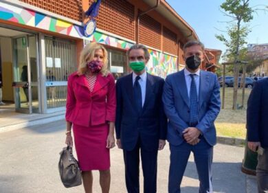 Ripartenza scuole, Fontana: “Rischi accettabili grazie ai vaccini”.