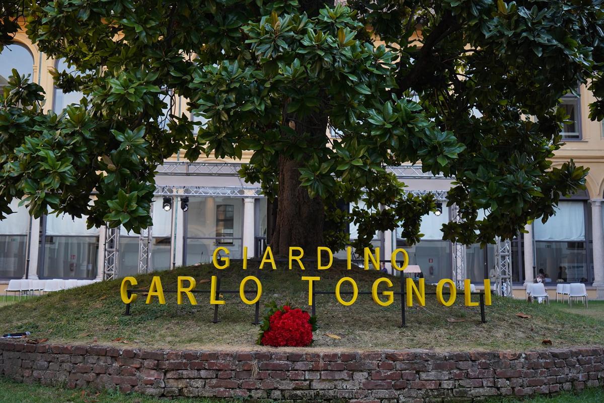 Milano, il giardino delle Stelline intitolato all’ex sindaco Tognoli. Video