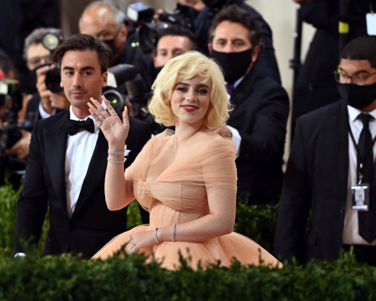 Met Gala 2021, temi, ospiti e i vestiti più strani: GUARDA LE FOTO Met Gala 2021, temi, ospiti e i vestiti più strani: GUARDA LE FOTO