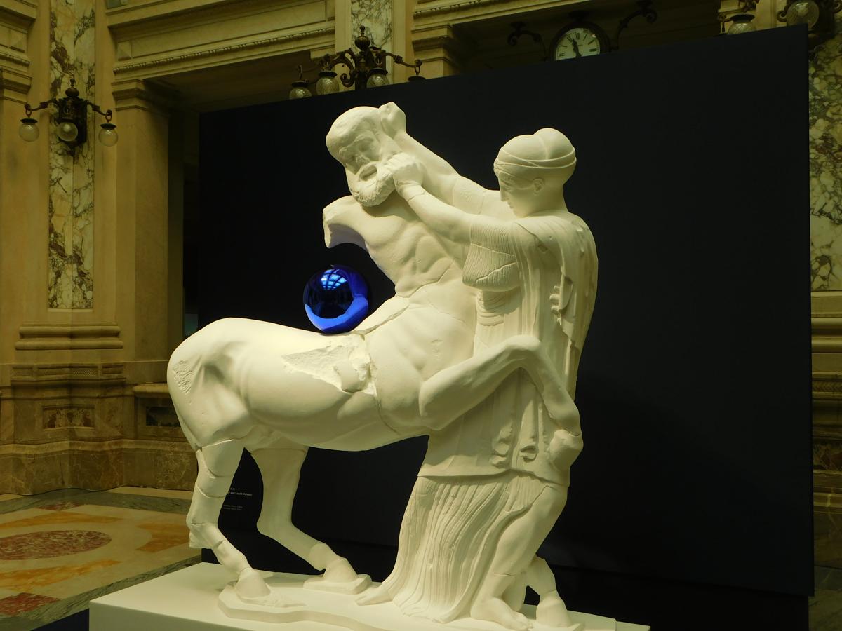 Jeff Koons torna a Milano. “Gazing Ball” in mostra alle Gallerie d’Italia Jeff Koons torna a Milano. “Gazing Ball” in mostra alle Gallerie d’Italia