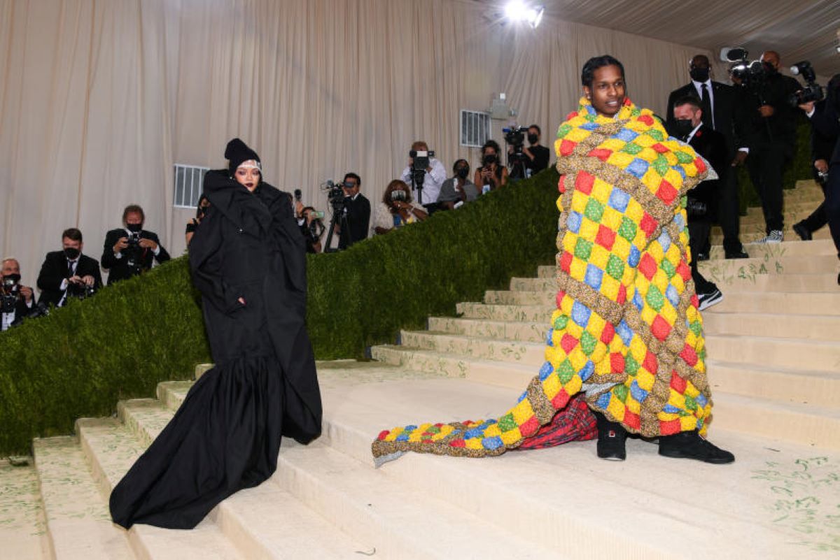 Met Gala 2021, temi, ospiti e i vestiti più strani: GUARDA LE FOTO Met Gala 2021, temi, ospiti e i vestiti più strani: GUARDA LE FOTO