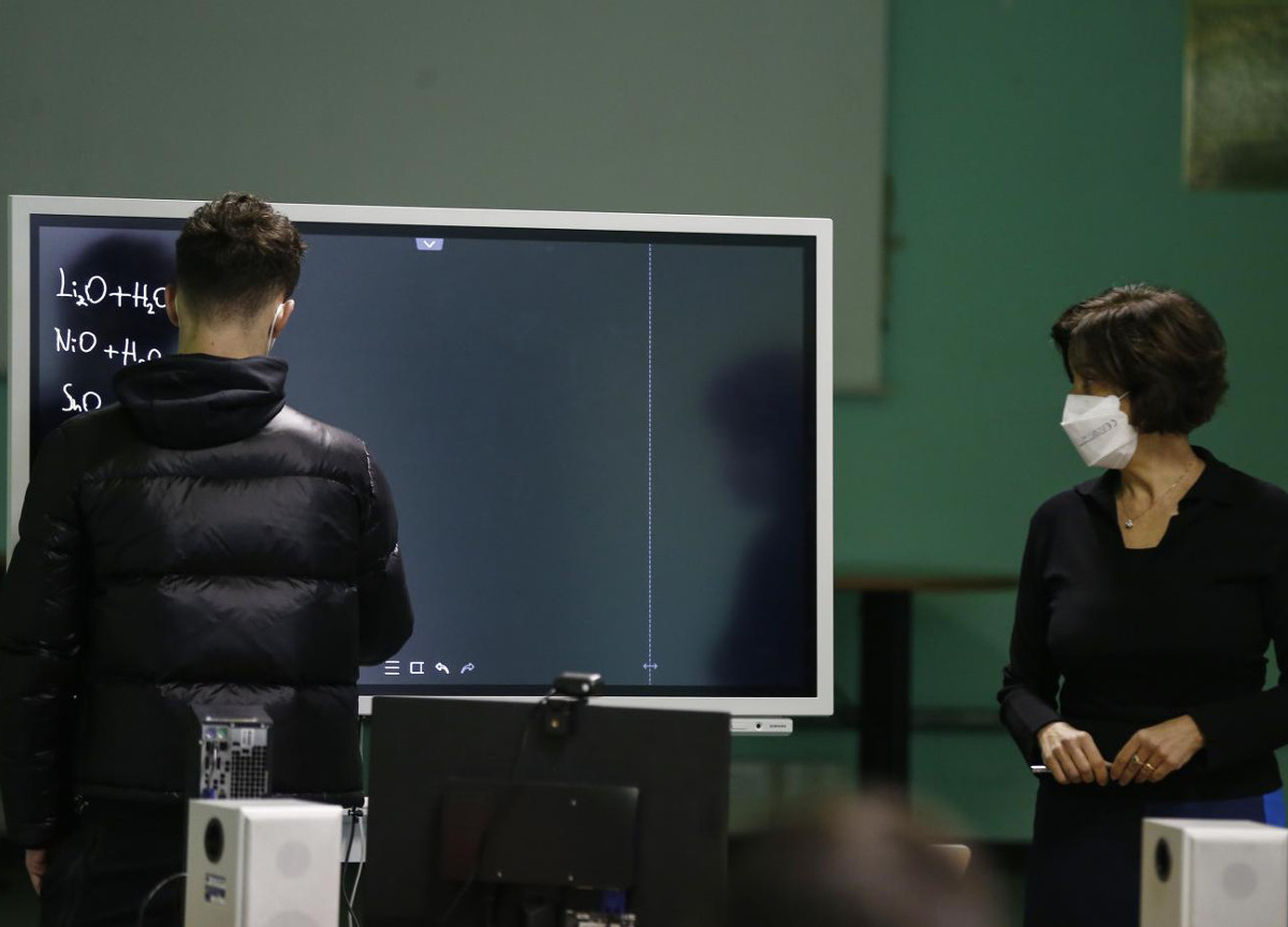 Scuola, è già tempo di Dad. In Alto Adige per 8 classi è scattata la misura Scuola, è già tempo di Dad. In Alto Adige per 8 classi è scattata la misura
