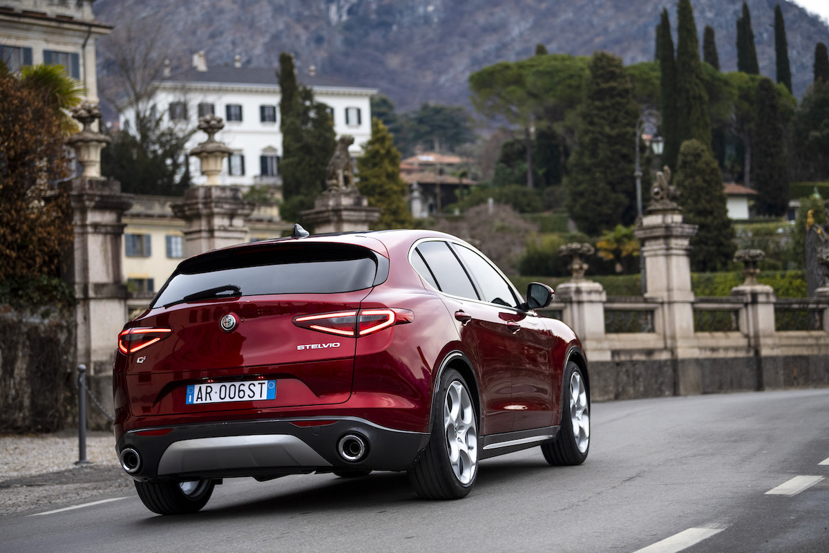 Alfa Romeo Stelvio si conferma leader di vendite nel segmento D SUV Alfa Romeo Stelvio si conferma leader di vendite nel segmento D SUV