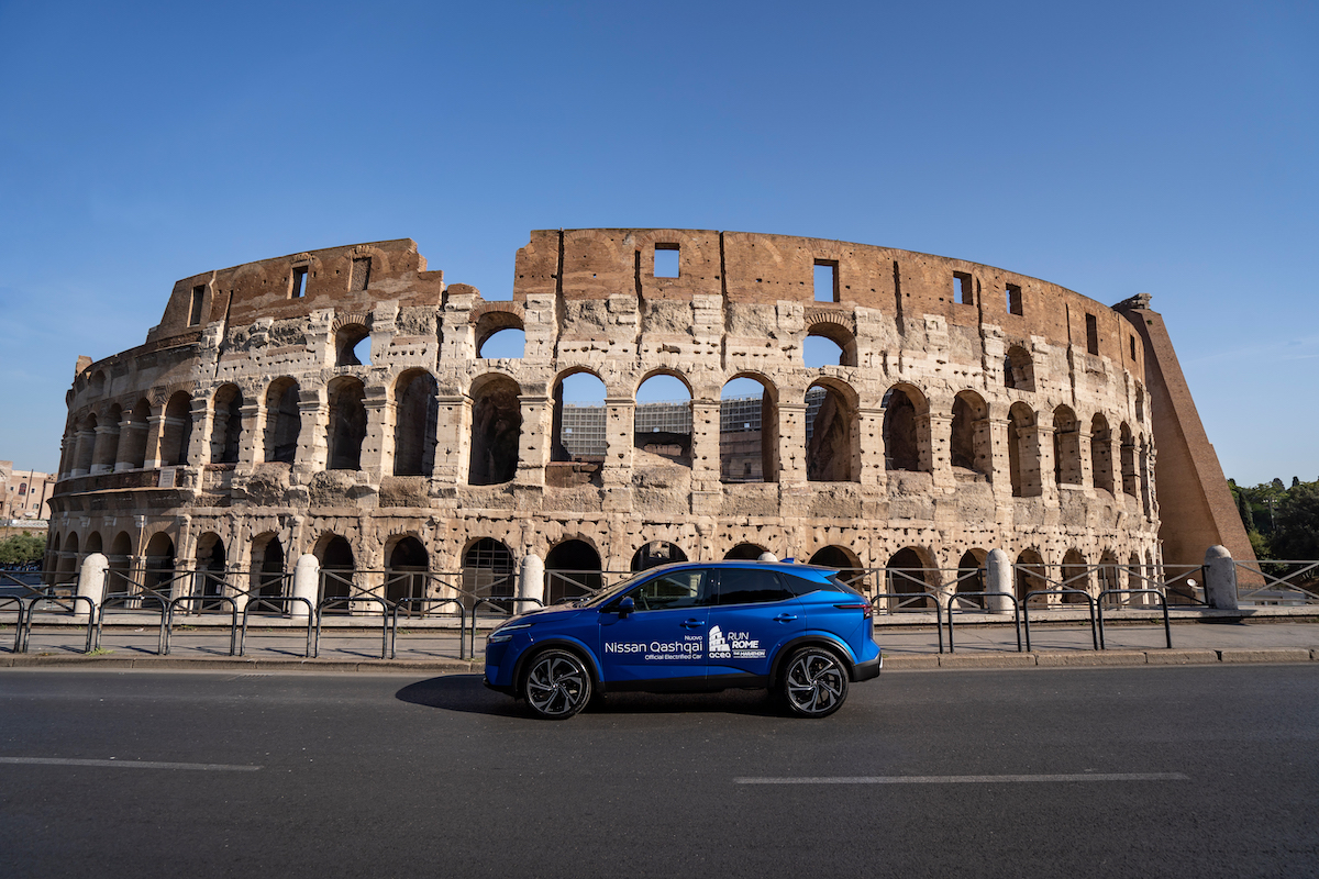 Nissan Qashqai è pronto a correre  l’Acea Run Rome The Marathon