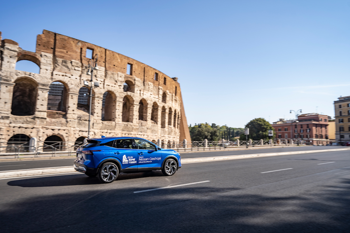 Nissan Qashqai è pronto a correre  l’Acea Run Rome The Marathon