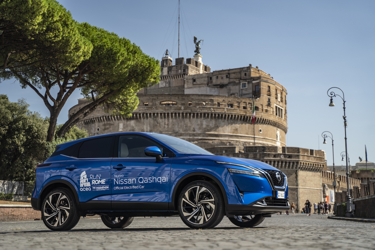 Nissan Qashqai è pronto a correre  l’Acea Run Rome The Marathon