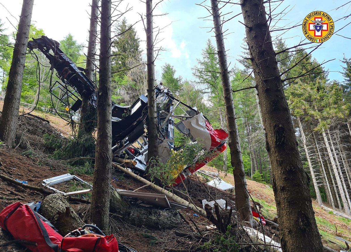 Nonno Eitan, mossa da film per la fuga. Cambio auto in corsa, polizia beffata