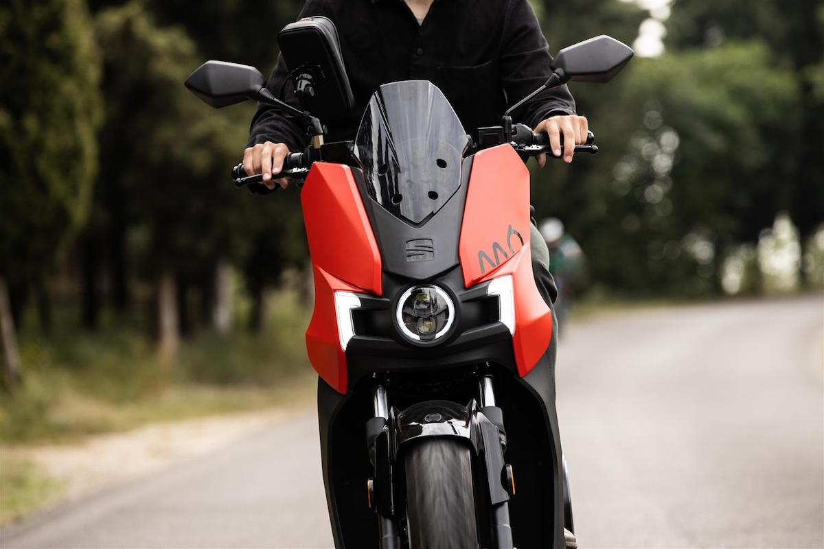 SEAT MÓ eScooter 125: il primo motociclo elettrico della Casa di Barcellona