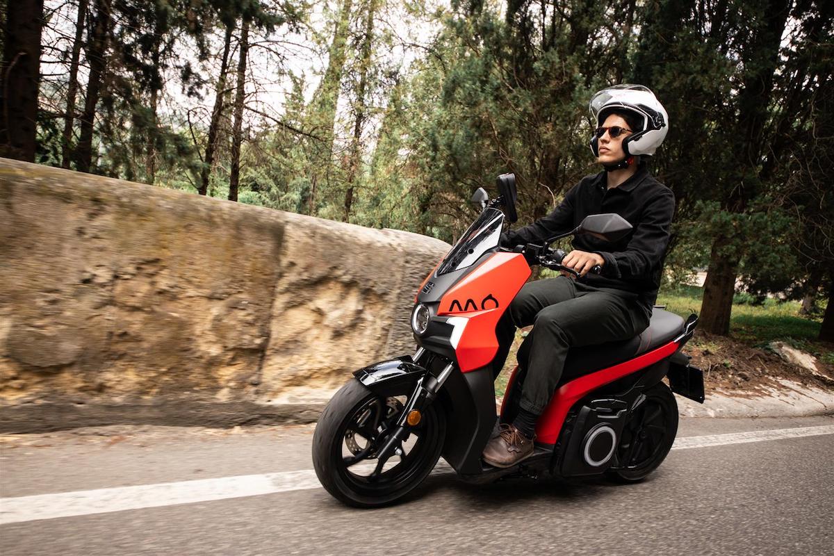 SEAT MÓ eScooter 125: il primo motociclo elettrico della Casa di Barcellona