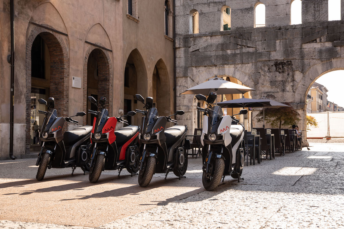 SEAT MÓ eScooter 125: il primo motociclo elettrico della Casa di Barcellona