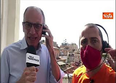 Letta canta De Gregori: “Vaccinarsi è coraggio e altruismo” VIDEO