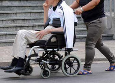 Green Pass per colf e badanti, FederAnziani: “Era quello che volevamo”