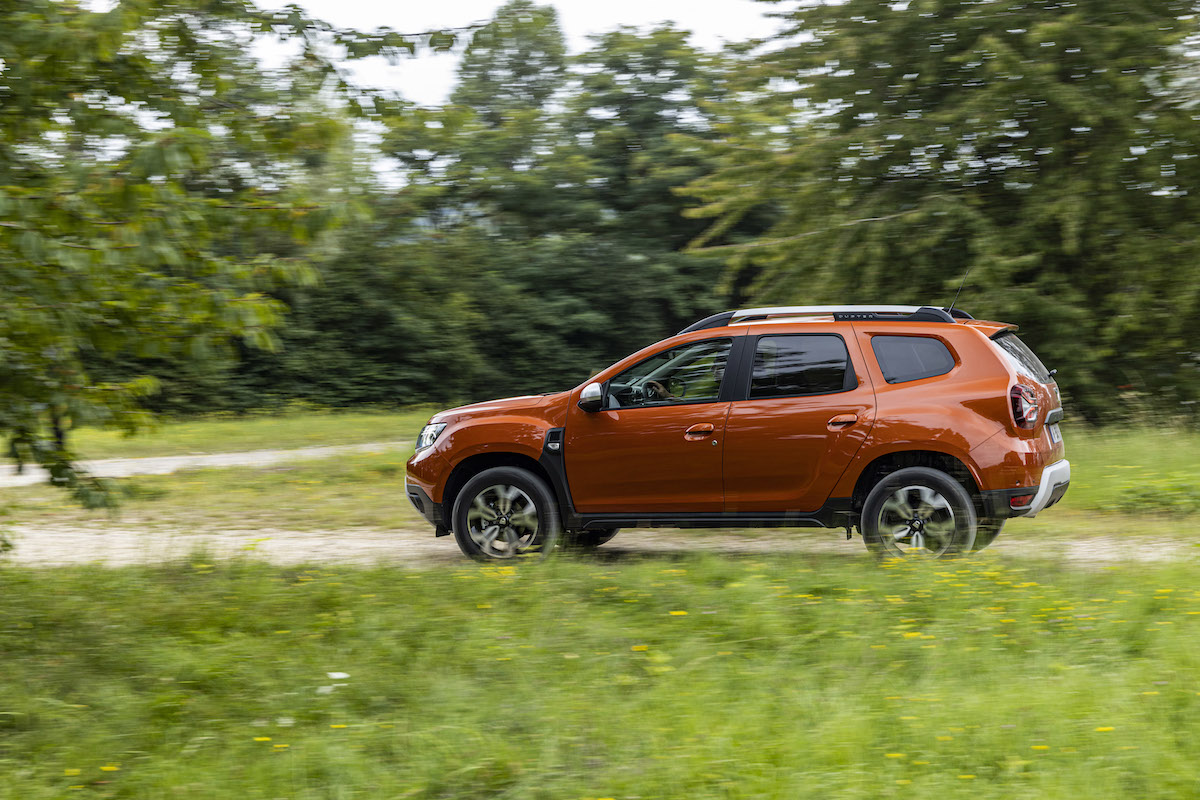 Dacia: nuovo restyling per un Duster che va sempre più…SUV Dacia: nuovo restyling per un Duster che va sempre più…SUV
