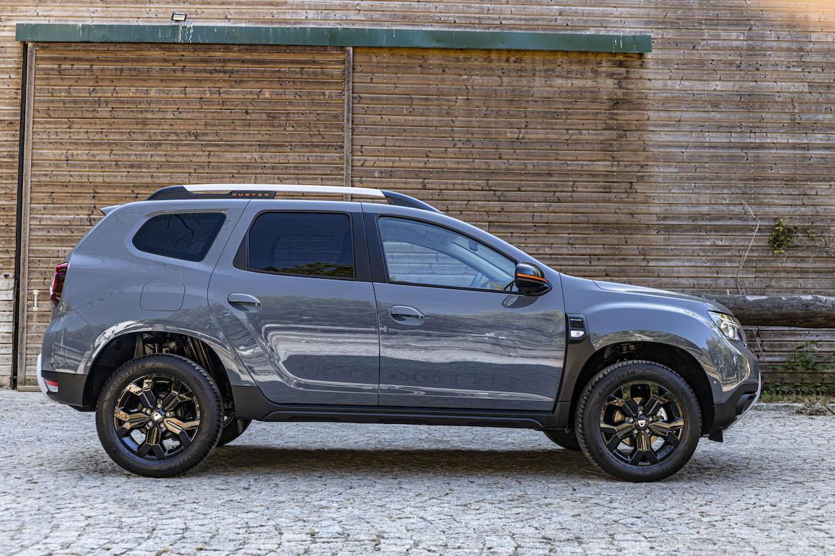 Dacia: nuovo restyling per un Duster che va sempre più…SUV Dacia: nuovo restyling per un Duster che va sempre più…SUV