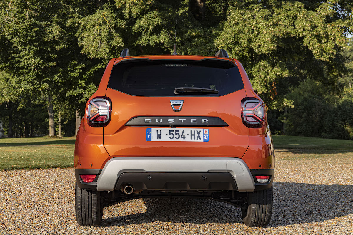 Dacia: nuovo restyling per un Duster che va sempre più…SUV Dacia: nuovo restyling per un Duster che va sempre più…SUV