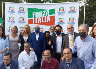 Lombardia, ira Forza Italia dopo lo ‘strappo’ di Salvini