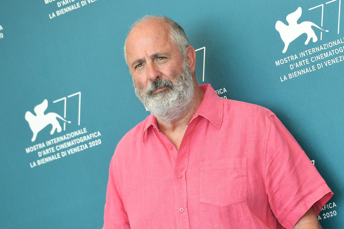 Cinema: Roger Michell è morto. Addio al regista di ‘Notting Hill’ Cinema: Roger Michell è morto. Addio al regista di ‘Notting Hill’