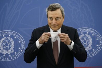 PA, Draghi firma il Dpcm: dal 15/10 lavoro in presenza