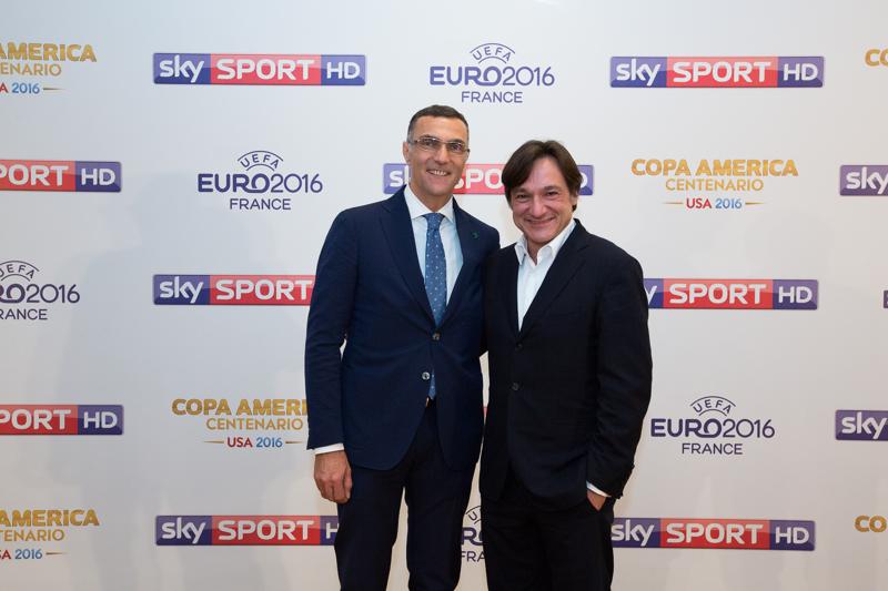 Caressa e Bergomi si confessano: “Europei? Troppo emozionato. A Dubai poi…” Caressa e Bergomi si confessano: “Europei? Troppo emozionato. A Dubai poi…”