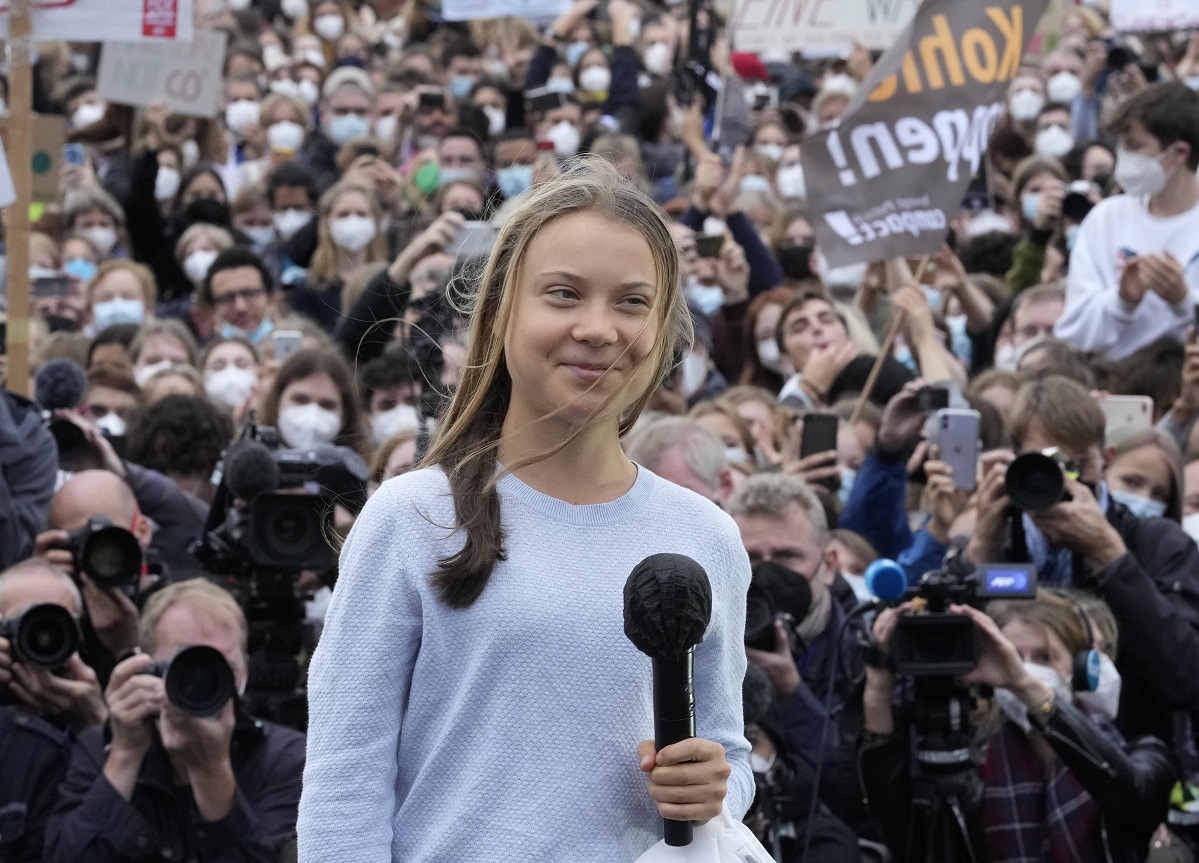 Clima, anche Greta Thunberg a Milano contro il Pre-Cop26 summit Clima, anche Greta Thunberg a Milano contro il Pre-Cop26 summit